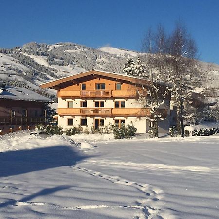 Appartementhaus Schubert เวสเทนดอร์ฟ ภายนอก รูปภาพ